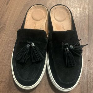 Kenneth Cole Gentle Souls suede slip ons